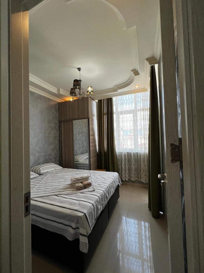 Nukri'S Apartment Батуми Екстериор снимка