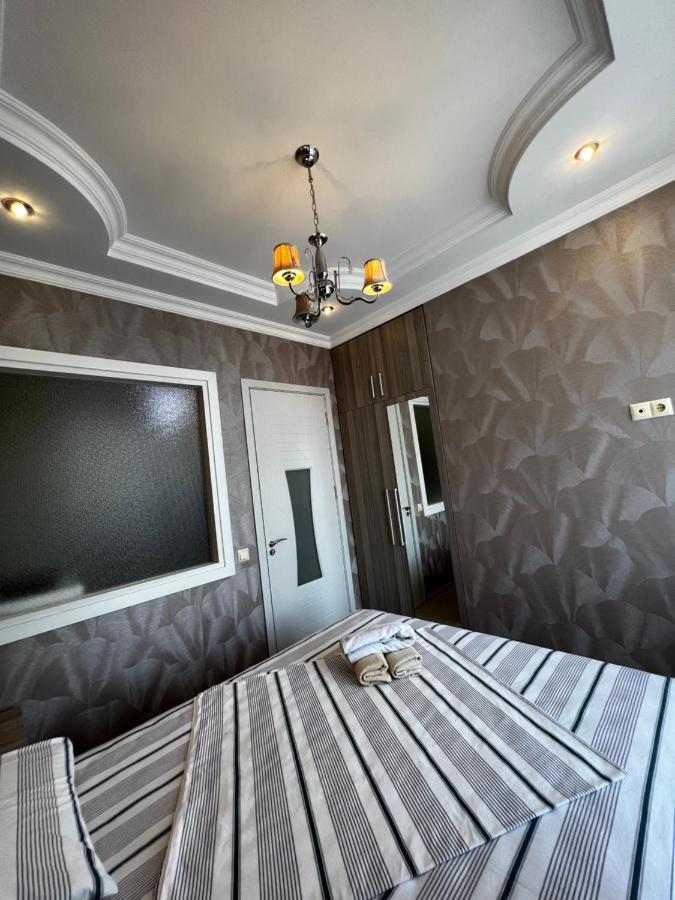 Nukri'S Apartment Батуми Екстериор снимка